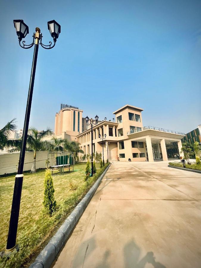 The Mars Resorts 密拉特 外观 照片